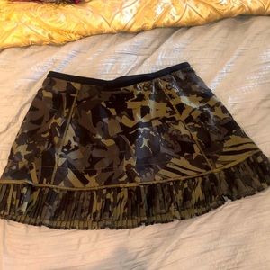 Lululemon skirt size 2 camo